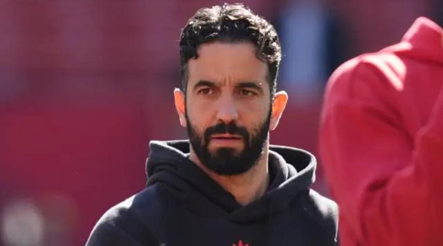 bob半岛体育官网-阿莫林：机会不少但无法破门 这是球队最大的问题