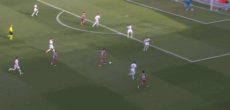 bob半岛体育官方网站-半场：桑托斯0-0弗鲁米嫩塞，吉列尔梅进球被吹，双方0射正