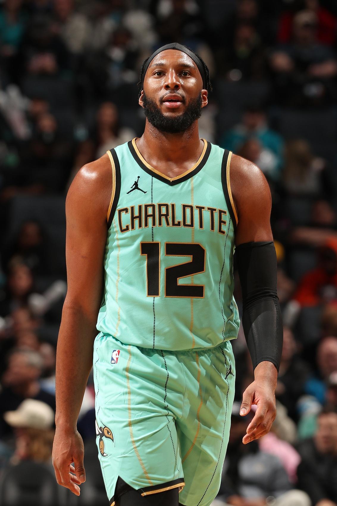 bob半岛体育平台-8人加盟球队！火箭队休赛期补强联盟第1？斯通为航天城送出大礼