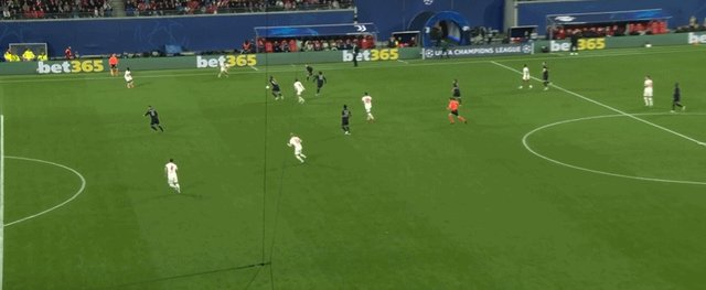 bob半岛体育官方网站-【早报】难兄难弟！西甲三支球队同一天欧冠输球！