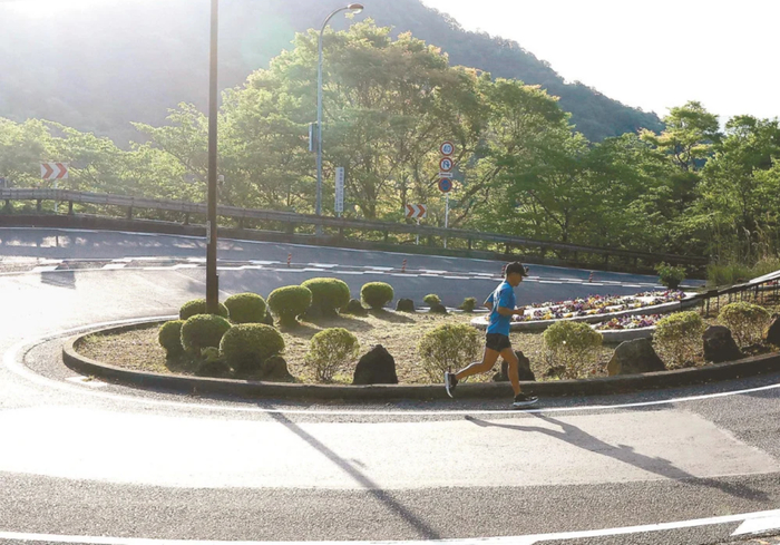 bob半岛体育官方网站-跑个步而已，他们在燃什么？|箱根|接力|奥运会|马拉松|箱根驿传_新浪体育_新浪新闻