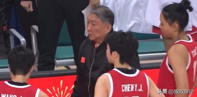 bob半岛体育-中国女篮0.2秒遭巴西绝平引热议 宫鲁鸣脸如铁色 末节被轰9-24