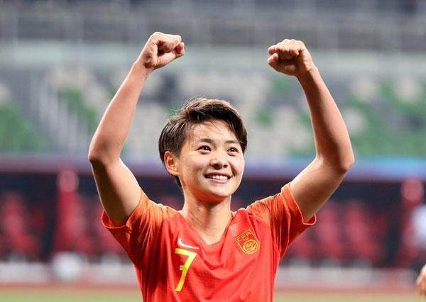 bob半岛体育官网-王霜：还会考虑留洋 贾指导说男足没有女足扛练