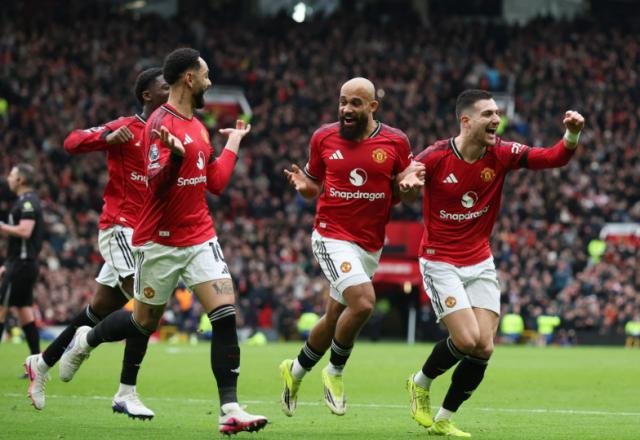 林良锋：卡里克不慌不忙打磨细节，曼联“慢打”取胜