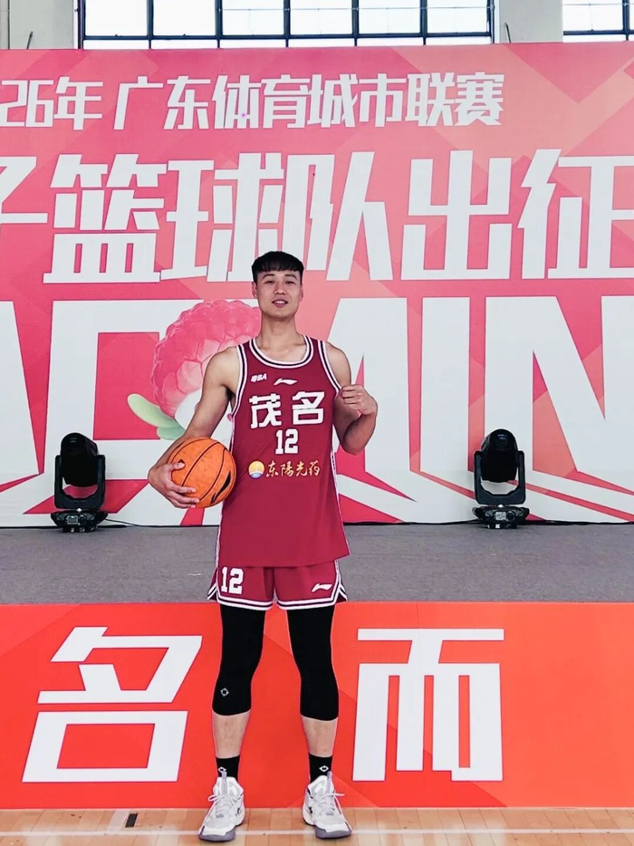 专访“粤BA”茂名队队员李春明：“为家乡而战，是我们勇于拼博的底气”|篮球|广东省|广东省城市篮球联赛|张波|球队_新浪新闻